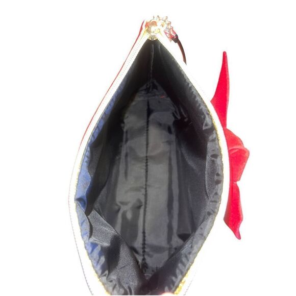 VICTORIA’S SECRET Red Velvety Make-Up Bag Red Velvety Bow clutch Christmas - Picture 4 of 4